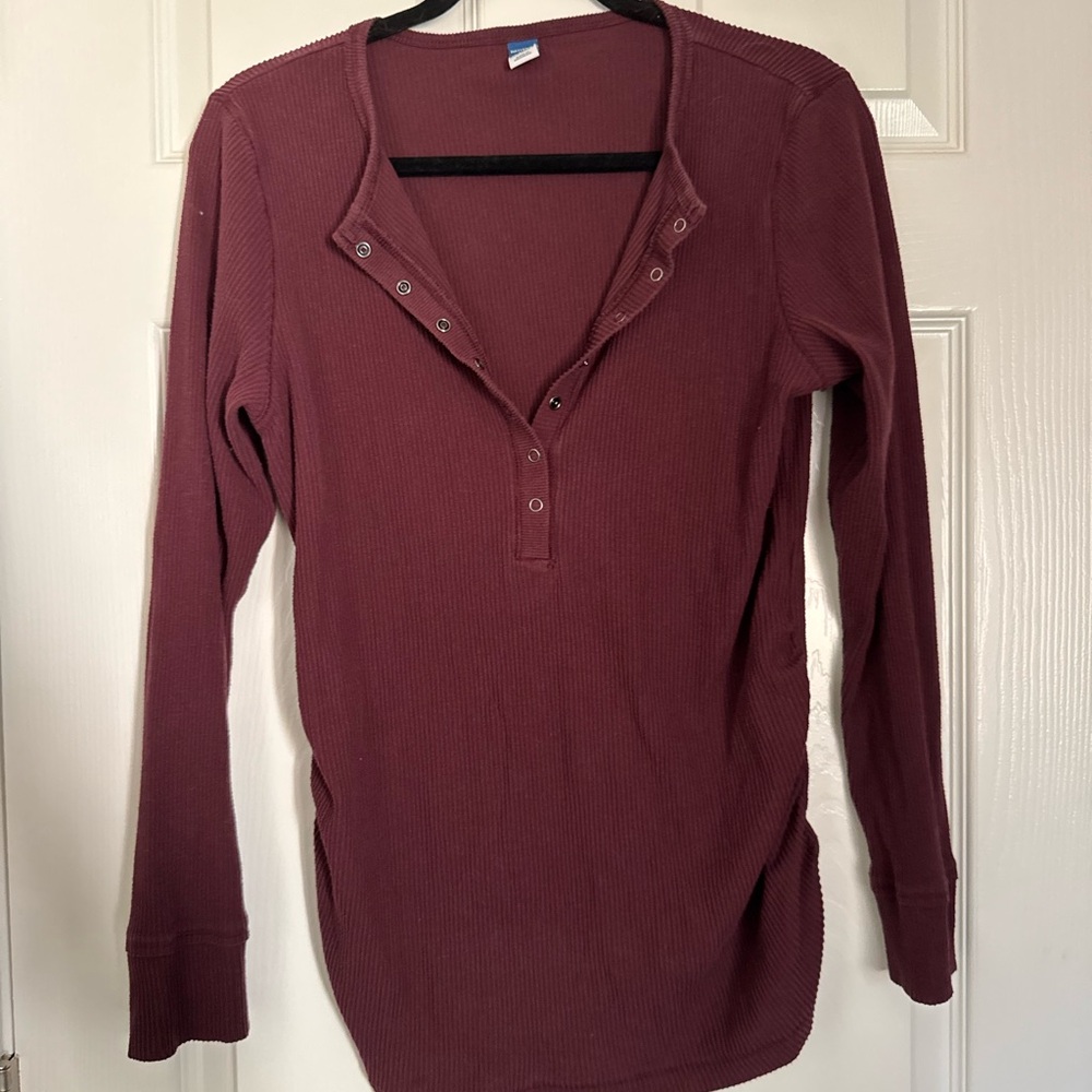 Old Navy Women's Maternity Ribbed Henley Long-Sleeve Top - Wine